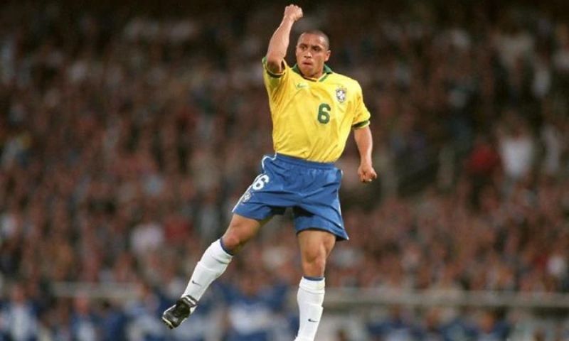 Kỹ Thuật Để Đảm Bảo Tốc Độ Sút Bóng Của Roberto Carlos